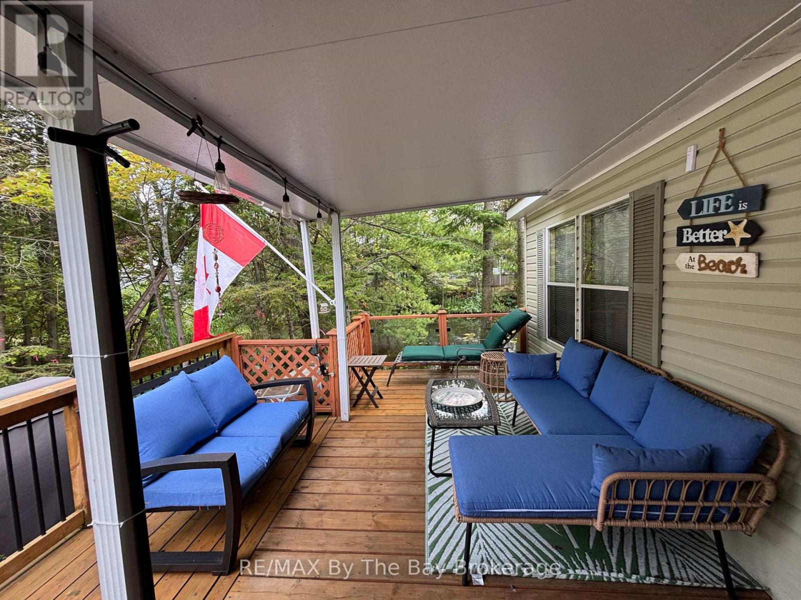 168 - 85 Theme Park Drive, Wasaga Beach, Ontario  L9Z 1X7 - Photo 2 - S13740378