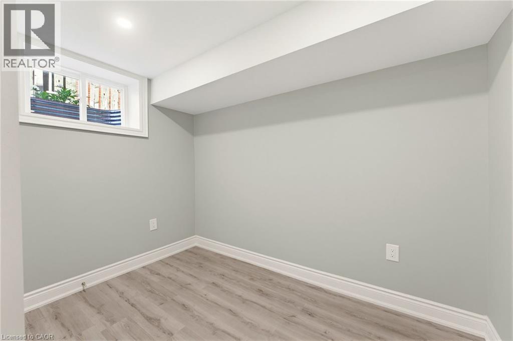 17 Broadmore Avenue, St. Catharines, Ontario  L2M 6A4 - Photo 28 - 40860331