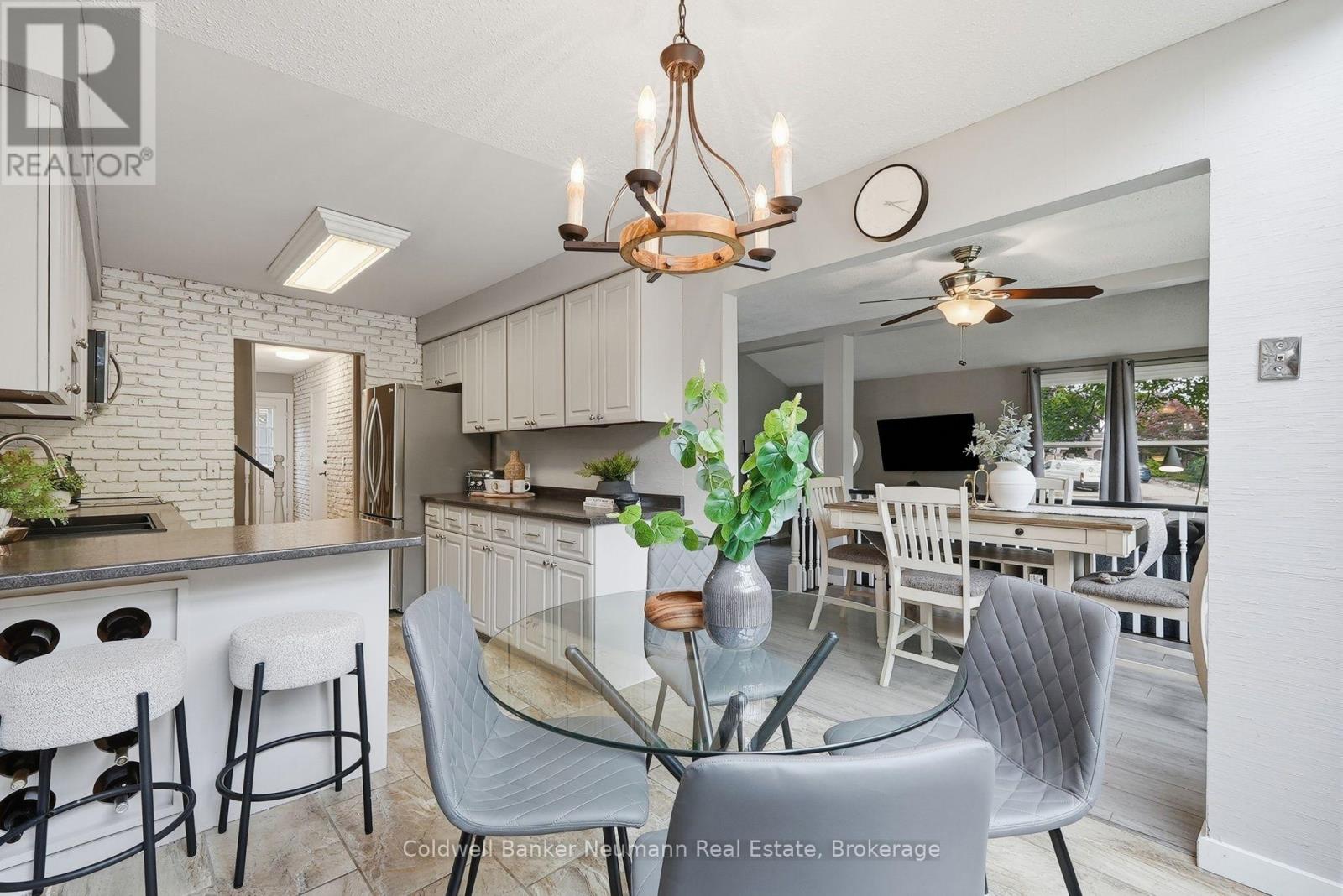 8 Pickwick Place, Guelph (Willow West/sugarbush/west Acres), Ontario  N1H 7V8 - Photo 12 - X13740096