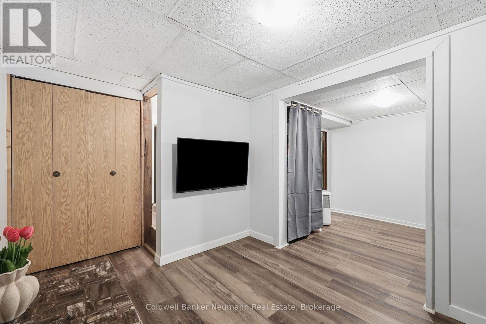 8 Pickwick Place, Guelph (Willow West/sugarbush/west Acres), Ontario  N1H 7V8 - Photo 33 - X13740096