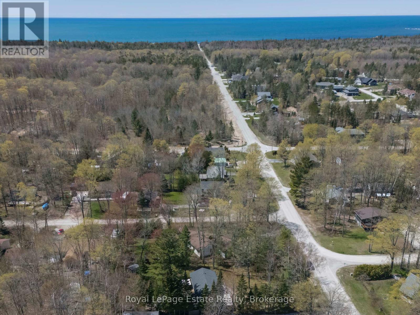 818 Sixth Street N, South Bruce Peninsula, Ontario  N0H 2G0 - Photo 3 - X13740210