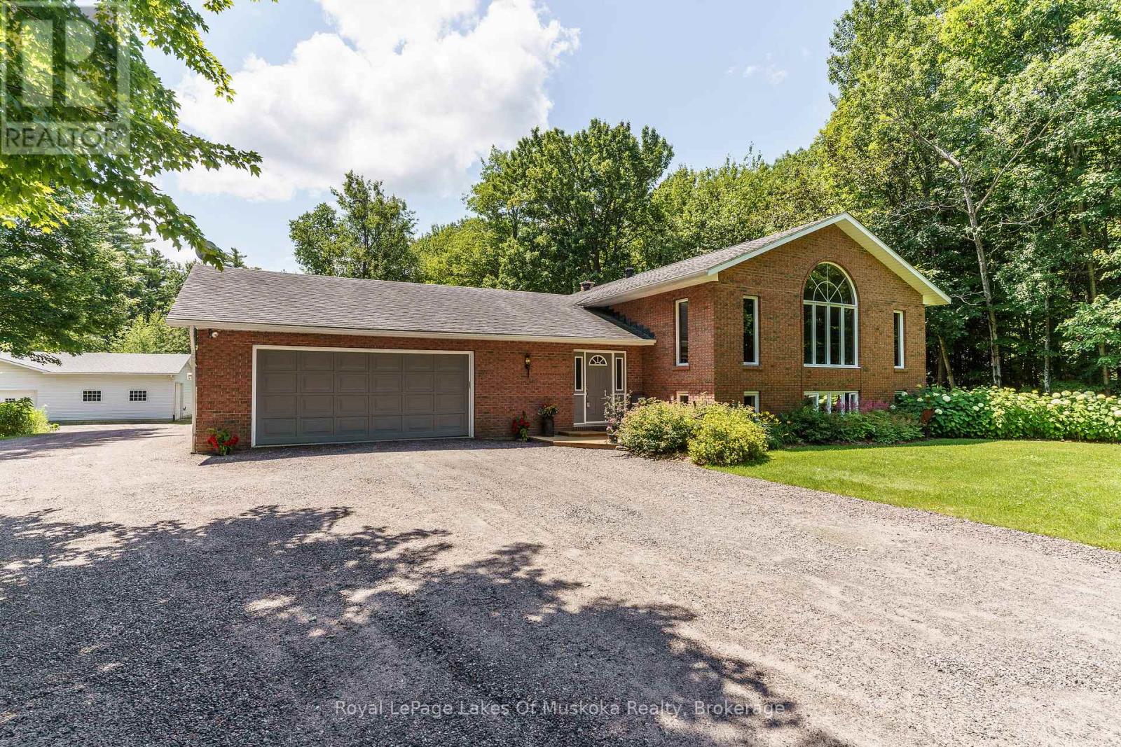 1020 Amelia Crescent, Gravenhurst (Morrison), Ontario  P0E 1G0 - Photo 2 - X13740232