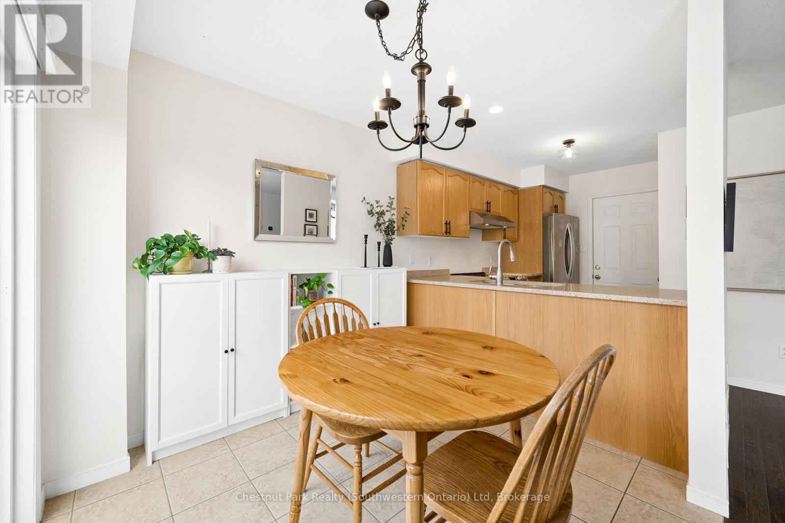 14 Sandcreek Lane, Guelph (Grange Road), Ontario  N1E 7K9 - Photo 13 - X13740296
