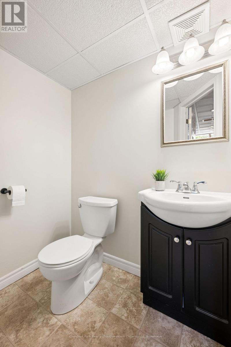 14 Sandcreek Lane, Guelph (Grange Road), Ontario  N1E 7K9 - Photo 30 - X13740296