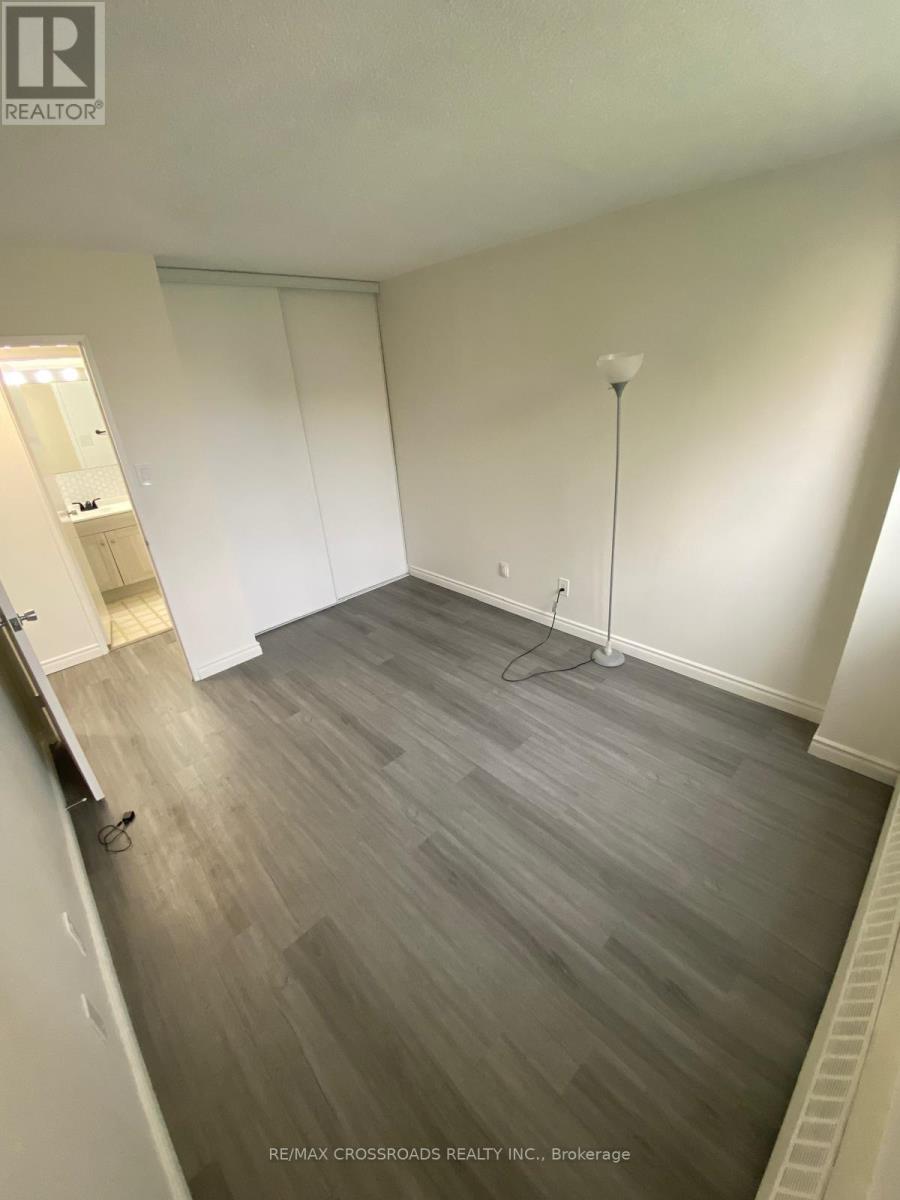 203 - 40 Sunrise Avenue, Toronto, Ontario  M4A 2R4 - Photo 7 - C13740070