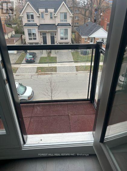 7 - 14 Marquette Avenue, Toronto, Ontario  M6A 0E1 - Photo 9 - C13740088
