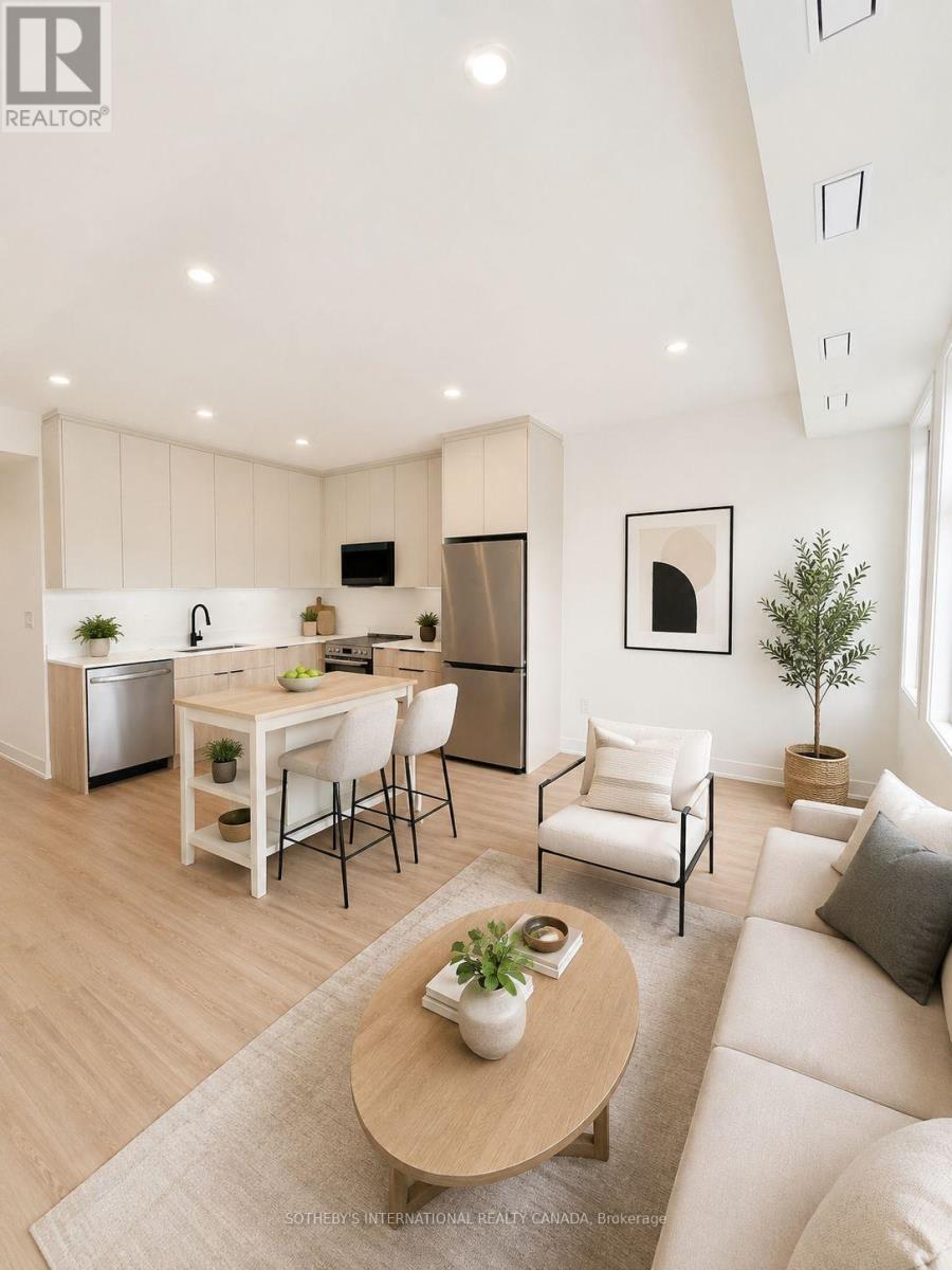 1 - 207 Connaught Avenue, Toronto, Ontario M2M 1H6 - Photo 2 - C13740092