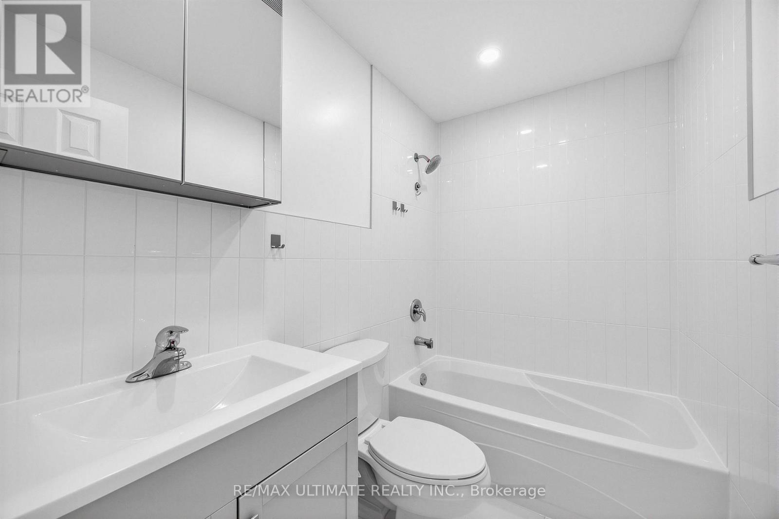 202 - 229 Spadina Avenue, Toronto, Ontario  M5T 2E2 - Photo 24 - C13740222