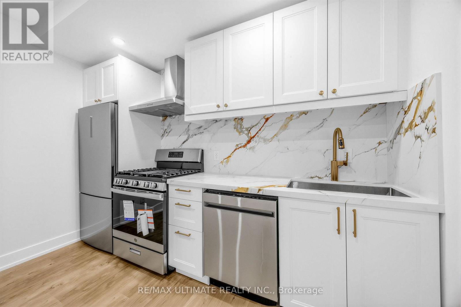 202 - 229 Spadina Avenue, Toronto, Ontario  M5T 2E2 - Photo 5 - C13740222