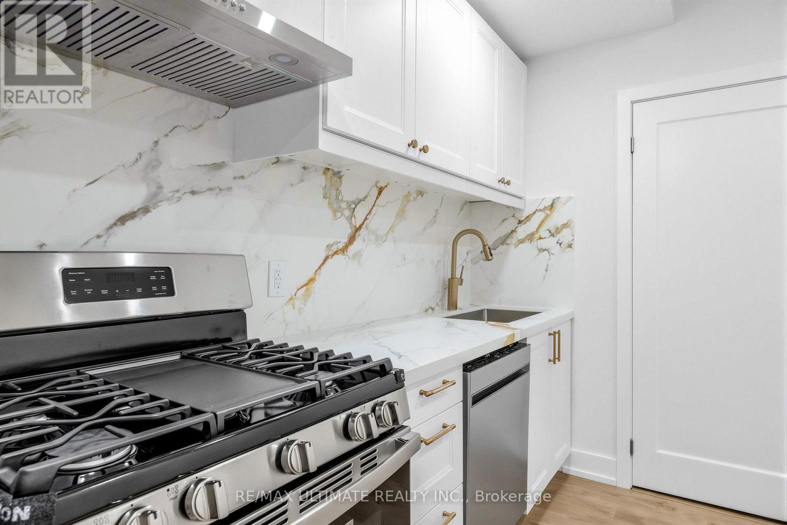 202 - 229 Spadina Avenue, Toronto, Ontario  M5T 2E2 - Photo 8 - C13740222