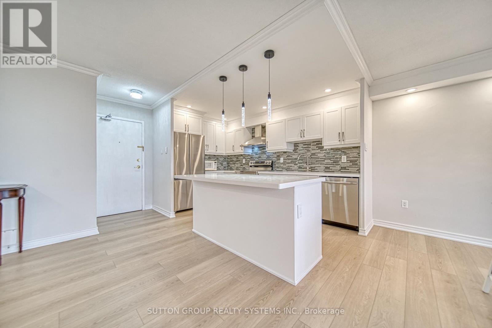 1811 - 260 Seneca Hill Drive, Toronto, Ontario  M2J 4S6 - Photo 12 - C13740256