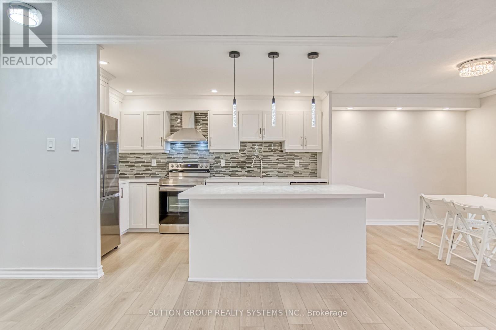 1811 - 260 Seneca Hill Drive, Toronto, Ontario  M2J 4S6 - Photo 13 - C13740256