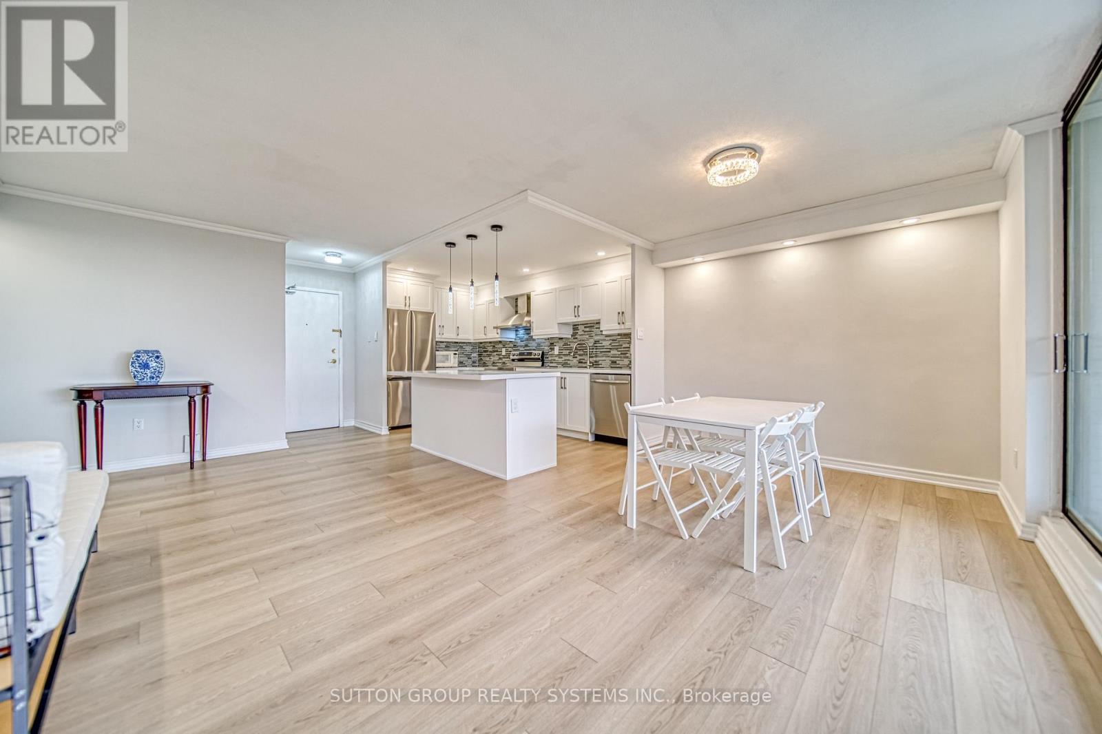 1811 - 260 Seneca Hill Drive, Toronto, Ontario  M2J 4S6 - Photo 16 - C13740256