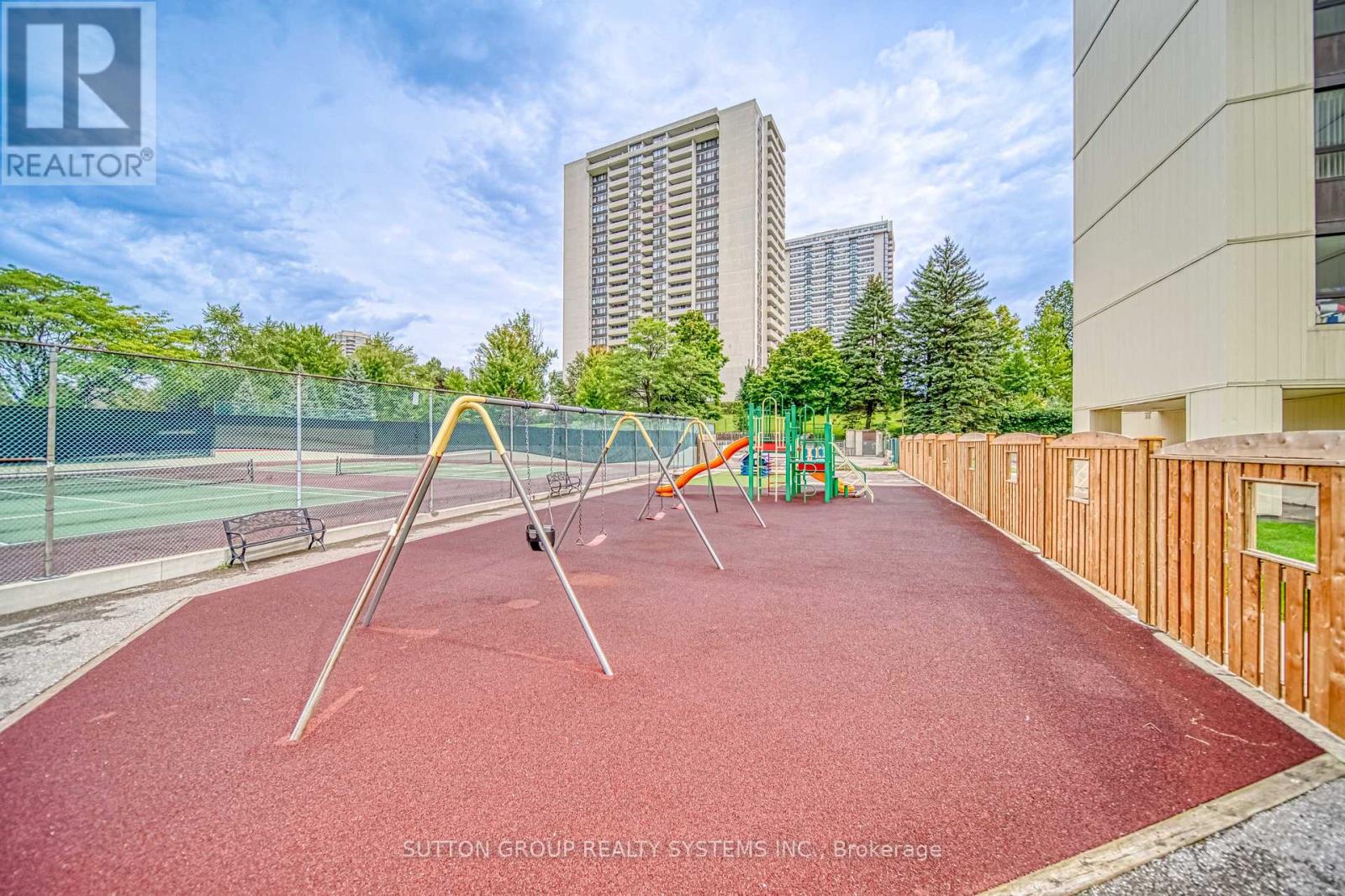 1811 - 260 Seneca Hill Drive, Toronto, Ontario  M2J 4S6 - Photo 34 - C13740256