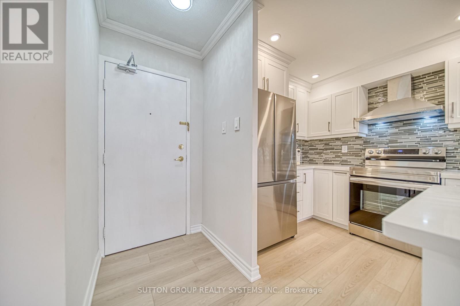 1811 - 260 Seneca Hill Drive, Toronto, Ontario  M2J 4S6 - Photo 4 - C13740256