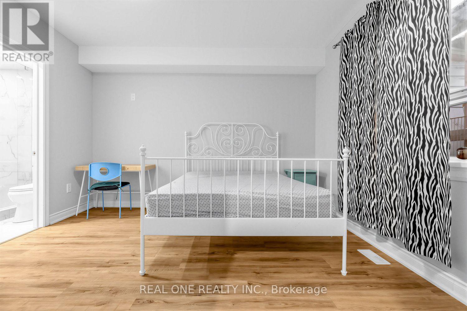 112 Oxford Street, Toronto, Ontario  M5T 1P3 - Photo 12 - C13740272