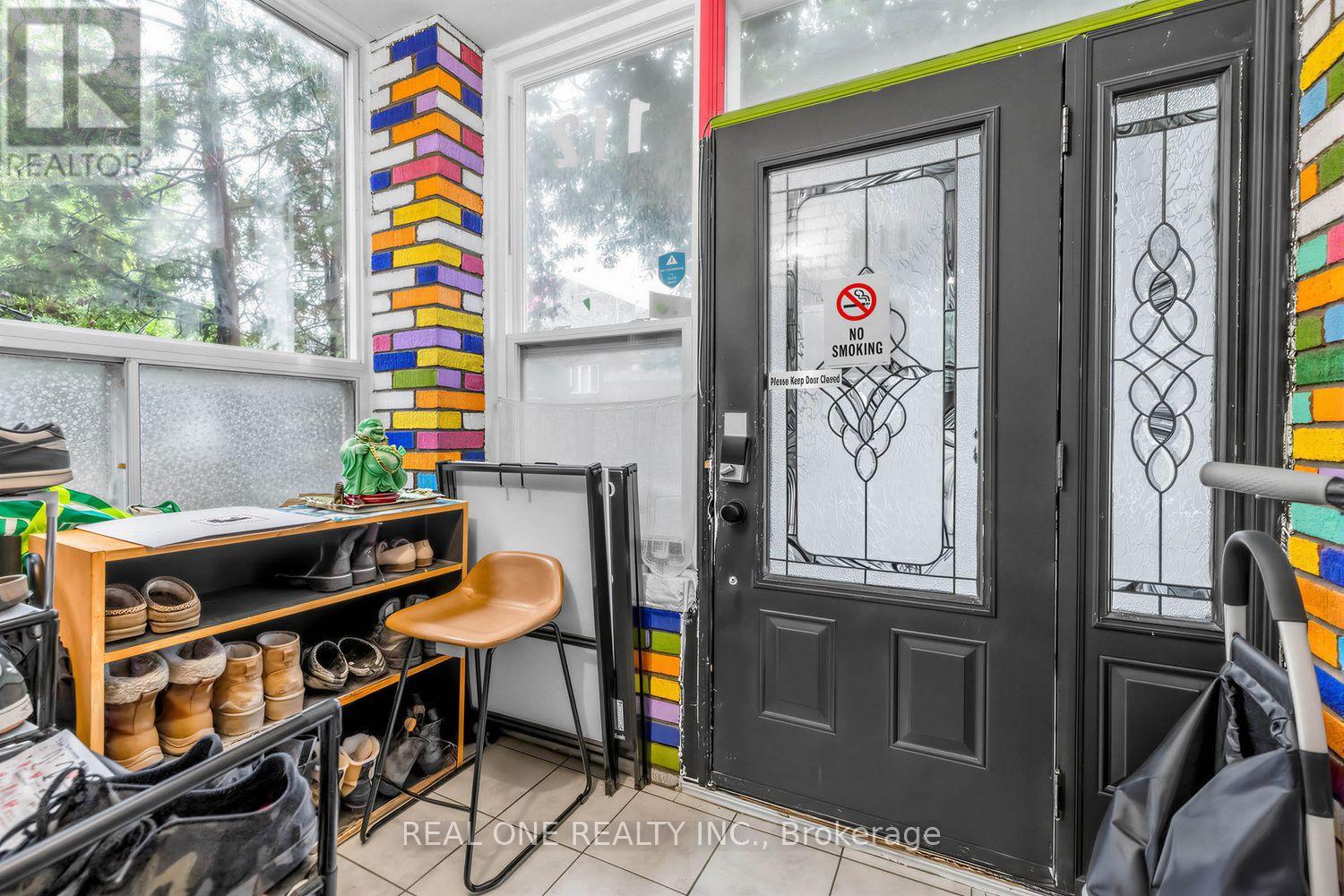 112 Oxford Street, Toronto, Ontario  M5T 1P3 - Photo 3 - C13740272