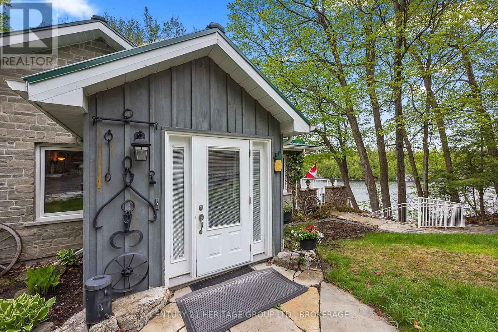 8126 Perth Road, South Frontenac, Ontario  K0H 2L0 - Photo 10 - X13740332