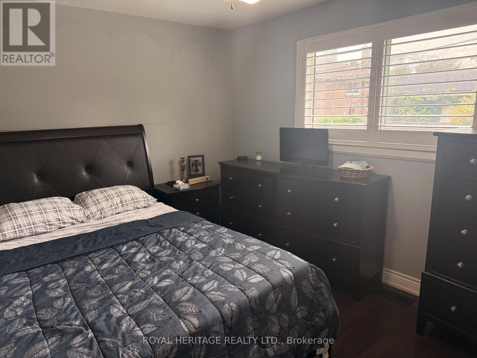 1402 Fordon Avenue, Pickering, Ontario  L1W 1J9 - Photo 11 - E13740268
