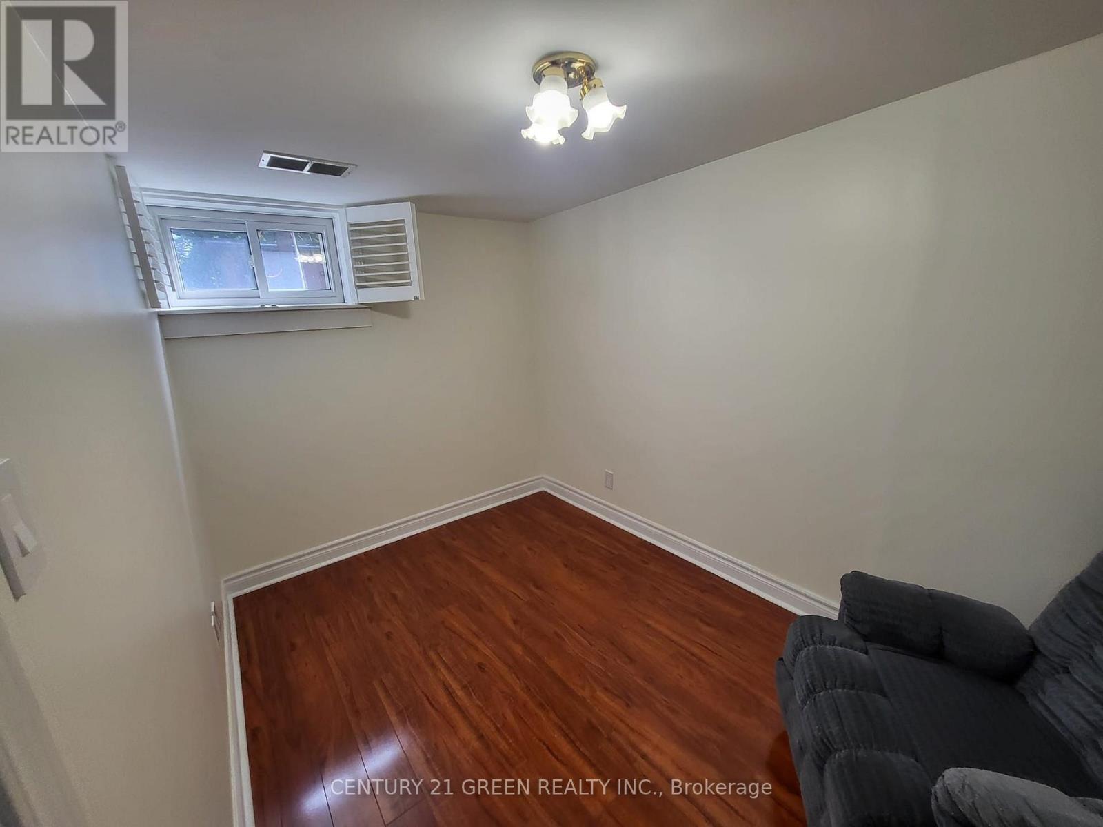 Bsmt - 37 Ravenview Drive, Toronto, Ontario  M1E 3L9 - Photo 10 - E13740310