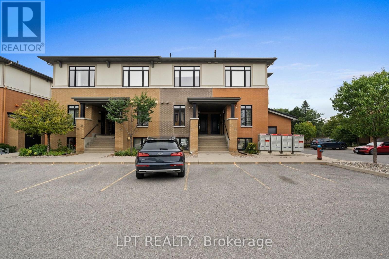 21 Bergeron Private, Ottawa, Ontario  K1C 0C2 - Photo 3 - X13740180