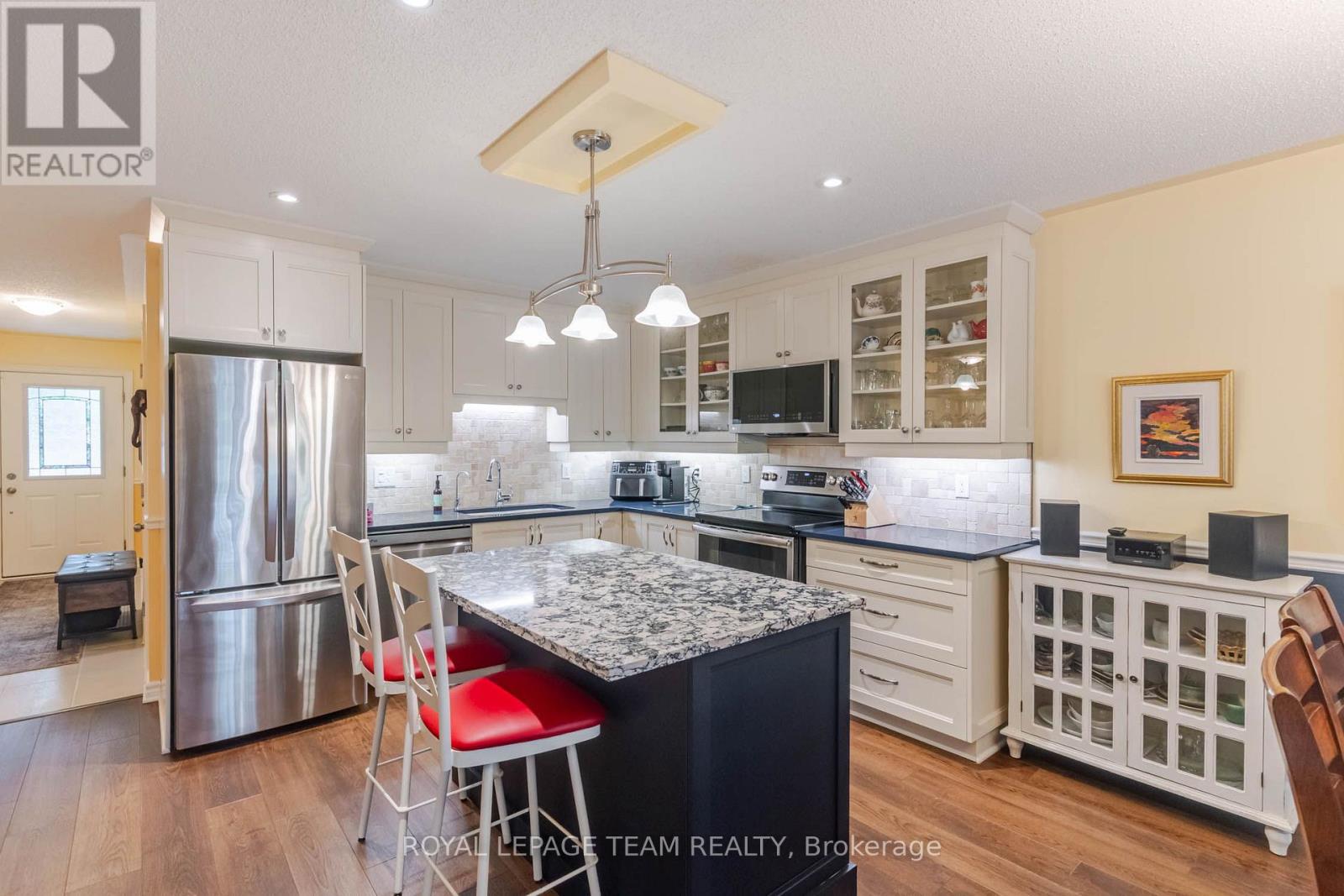 326 Finner Court, Mississippi Mills, Ontario  K0A 1A0 - Photo 5 - X13740188