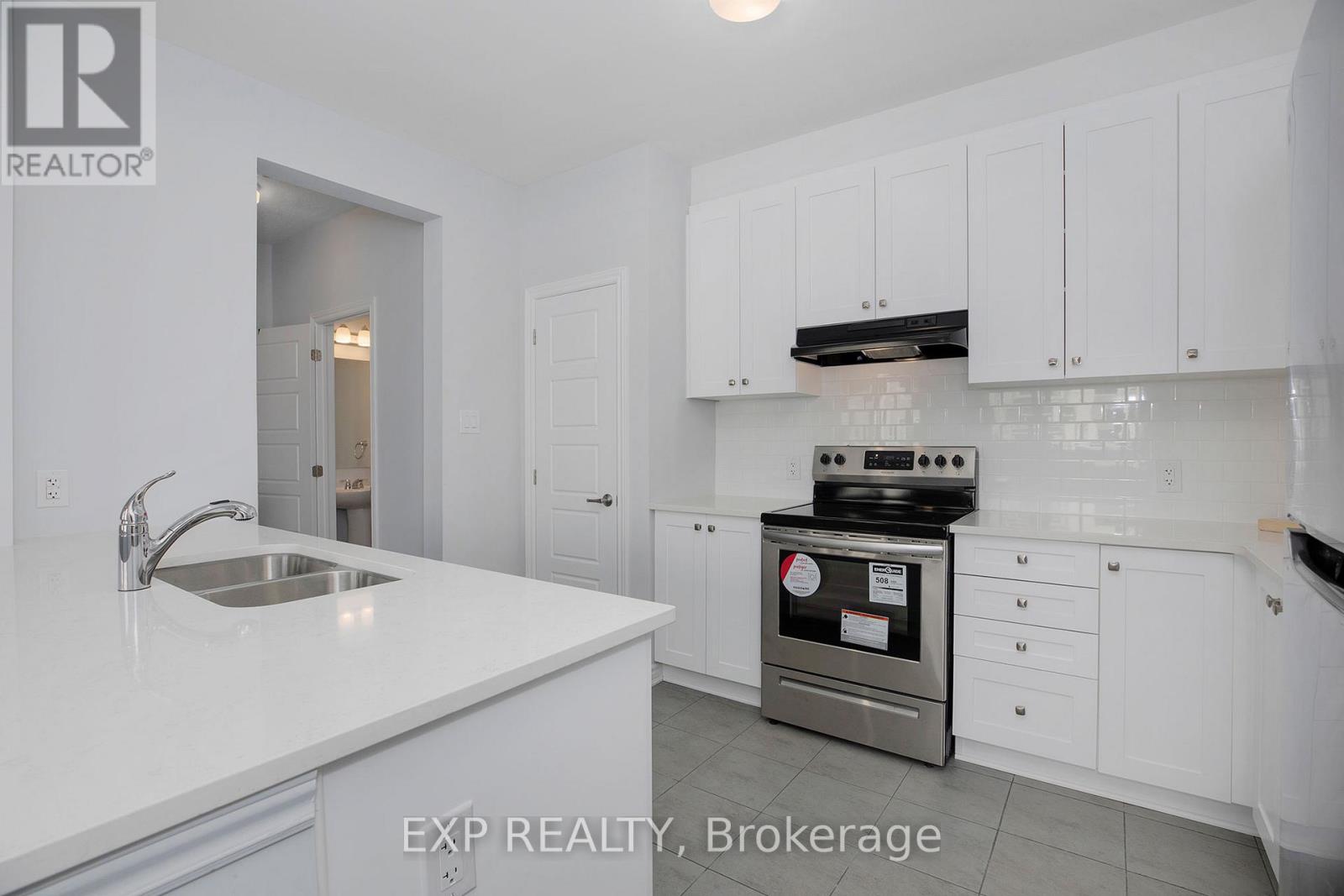 96 Ballinora Way, Ottawa, Ontario  K2S 0V5 - Photo 4 - X13740238
