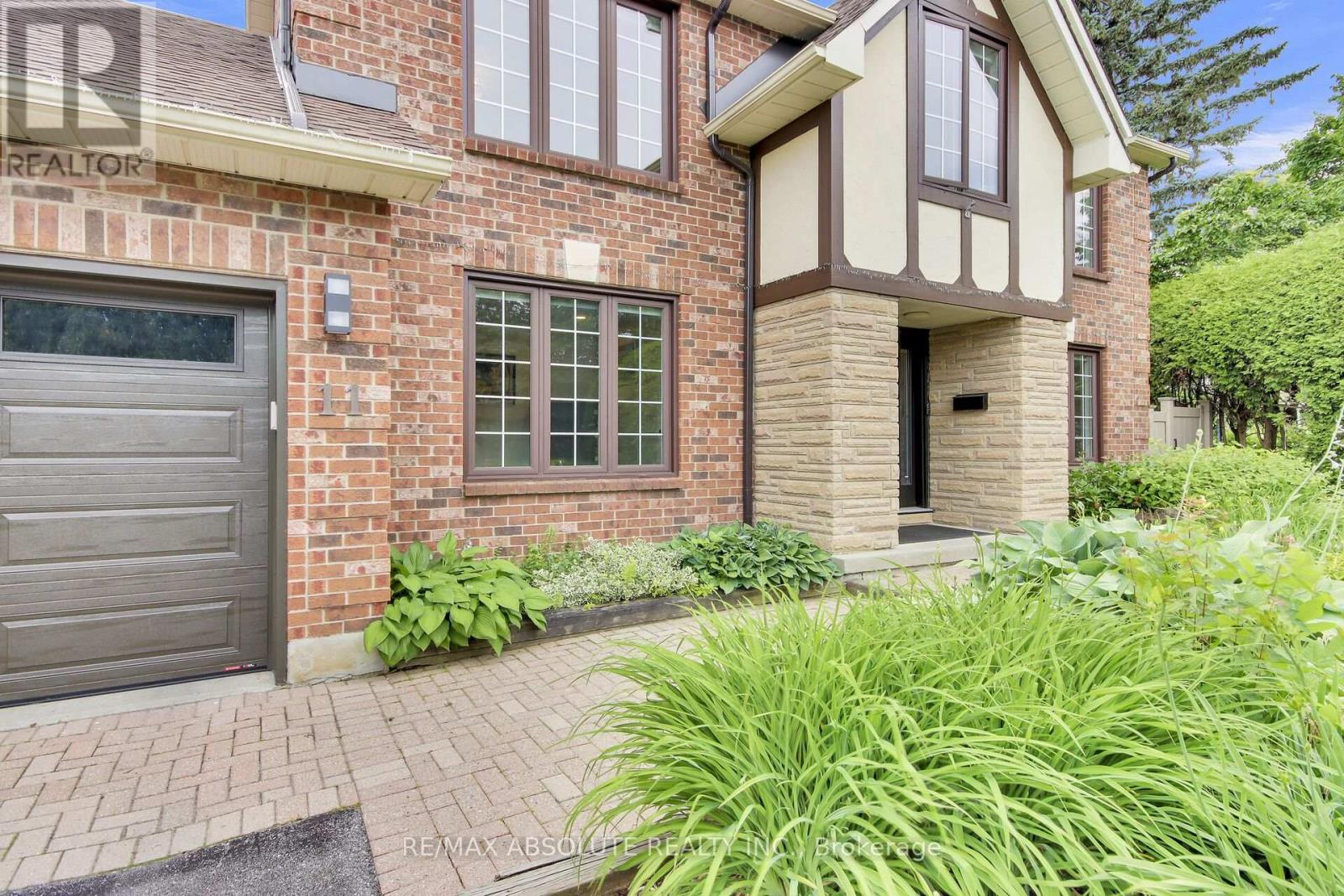 11 Cobb Court, Ottawa, Ontario  K2J 2K2 - Photo 2 - X13740260