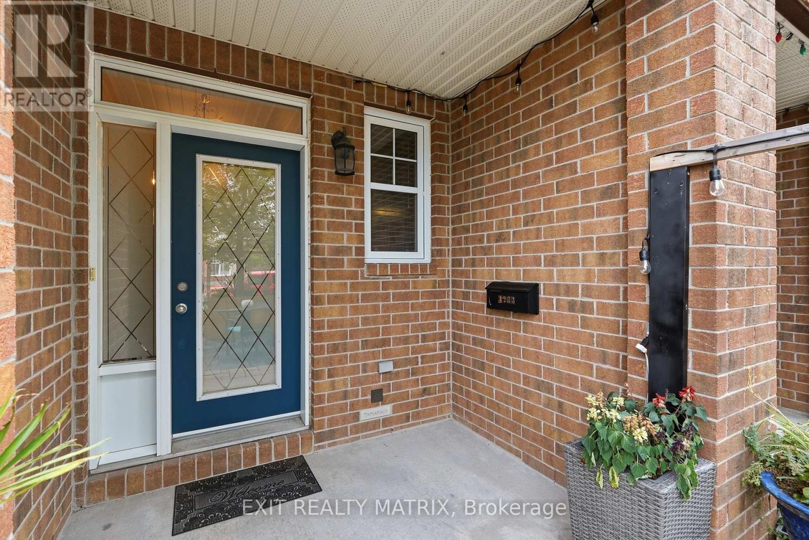 4233 Kelly Farm Drive, Ottawa, Ontario  K1T 0A5 - Photo 4 - X13740346