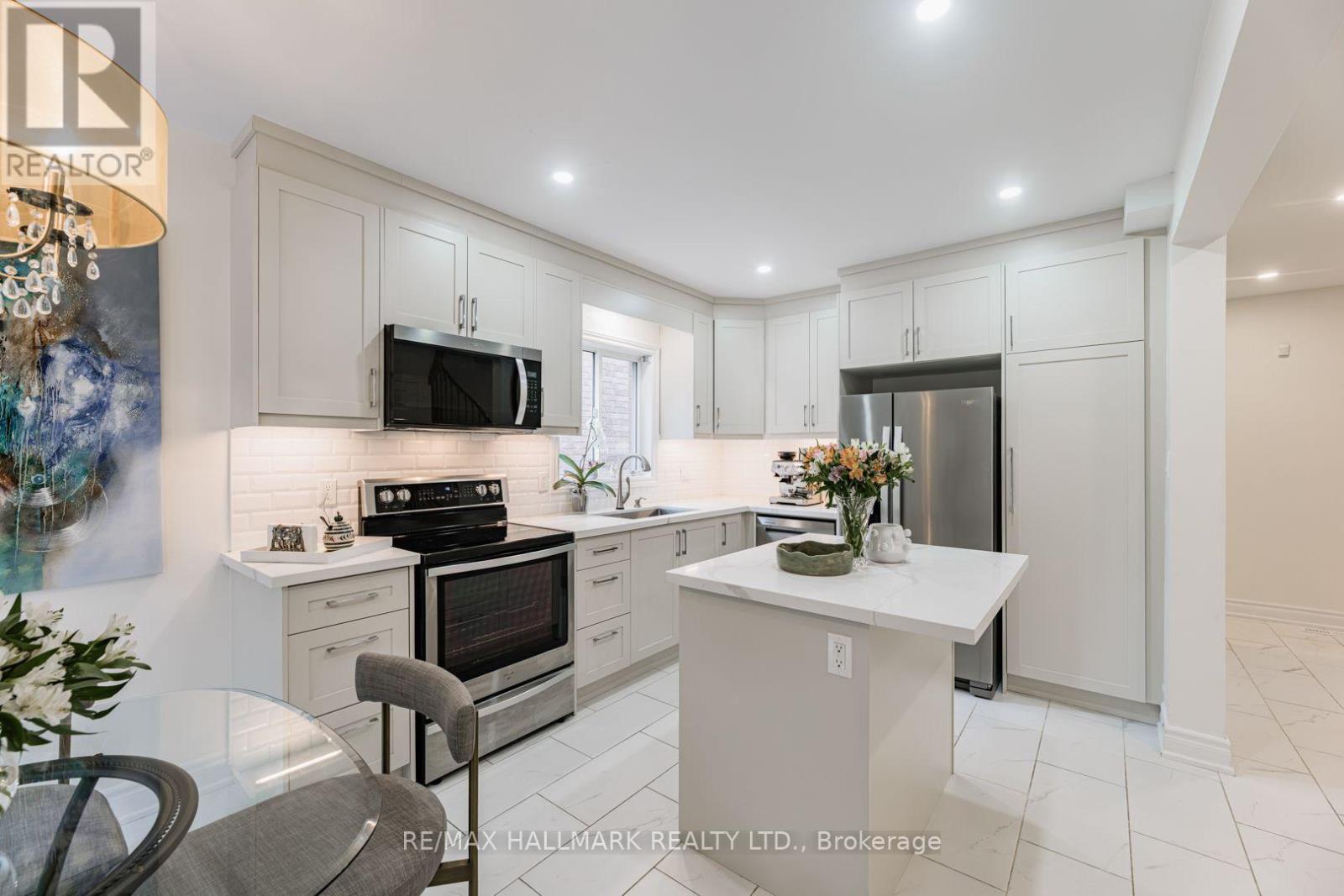 851 Hilton Boulevard, Newmarket, Ontario  L3X 2H7 - Photo 21 - N13740098
