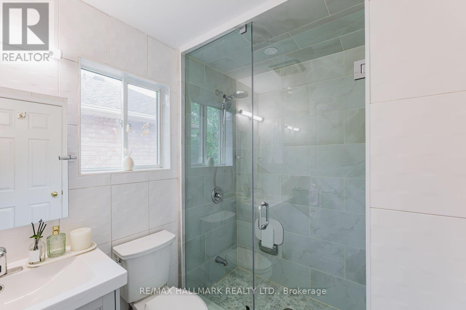 851 Hilton Boulevard, Newmarket, Ontario  L3X 2H7 - Photo 44 - N13740098