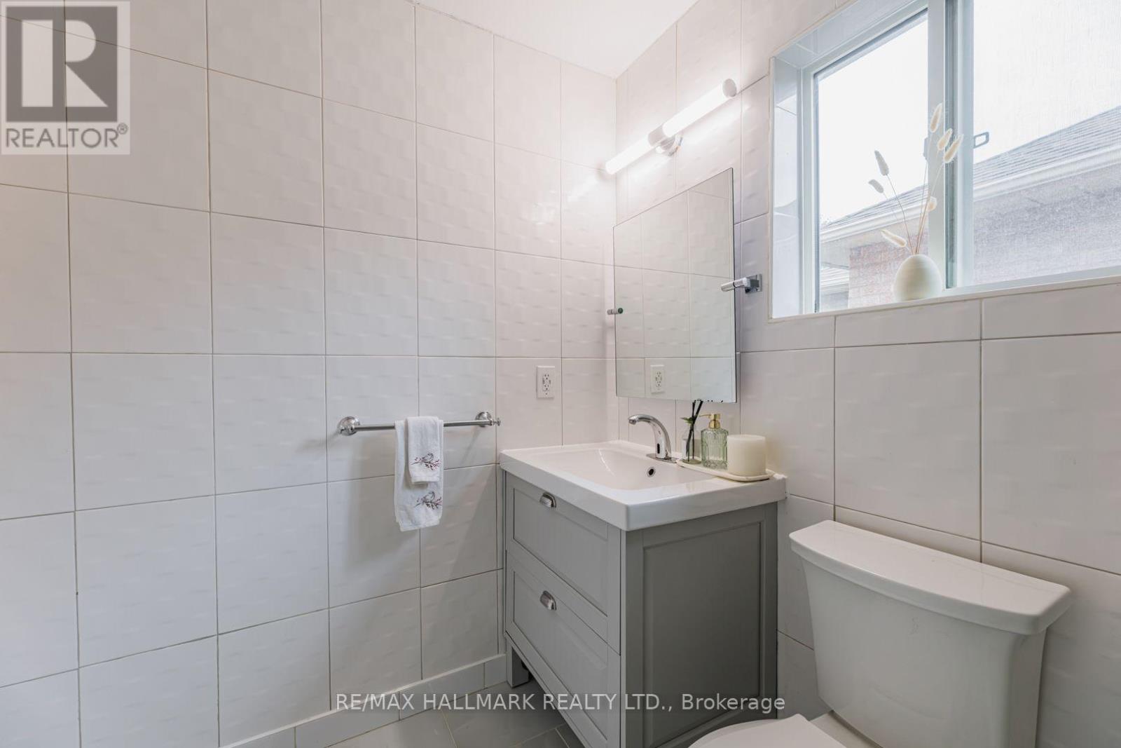 851 Hilton Boulevard, Newmarket, Ontario  L3X 2H7 - Photo 45 - N13740098