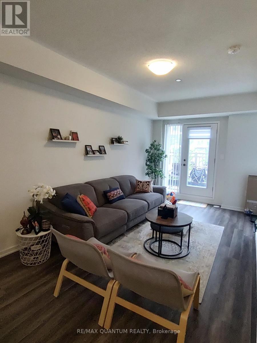 32 - 21 Honeycrisp Crescent, Vaughan, Ontario  L4K 0N6 - Photo 3 - N13740106