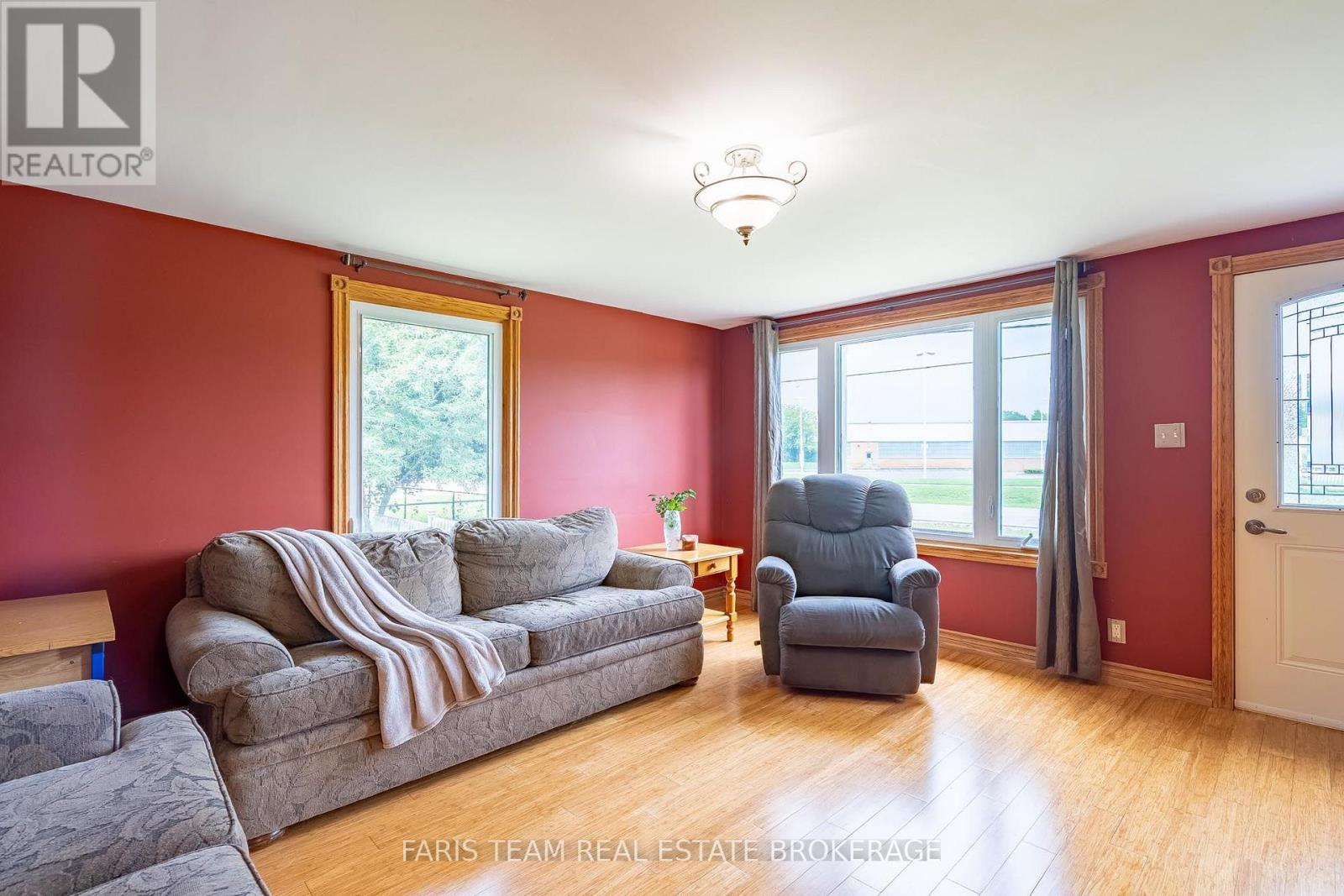 62 Toll Road, East Gwillimbury, Ontario  L9N 1G6 - Photo 13 - N13740160