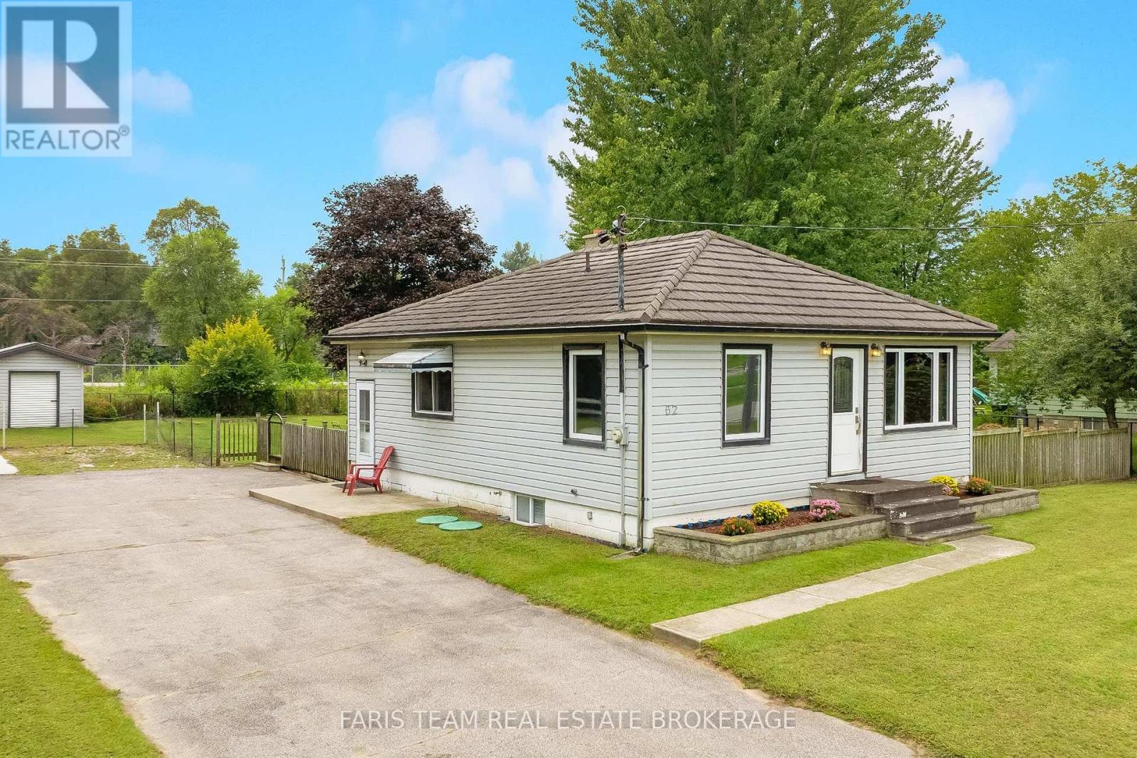 62 Toll Road, East Gwillimbury, Ontario  L9N 1G6 - Photo 2 - N13740160