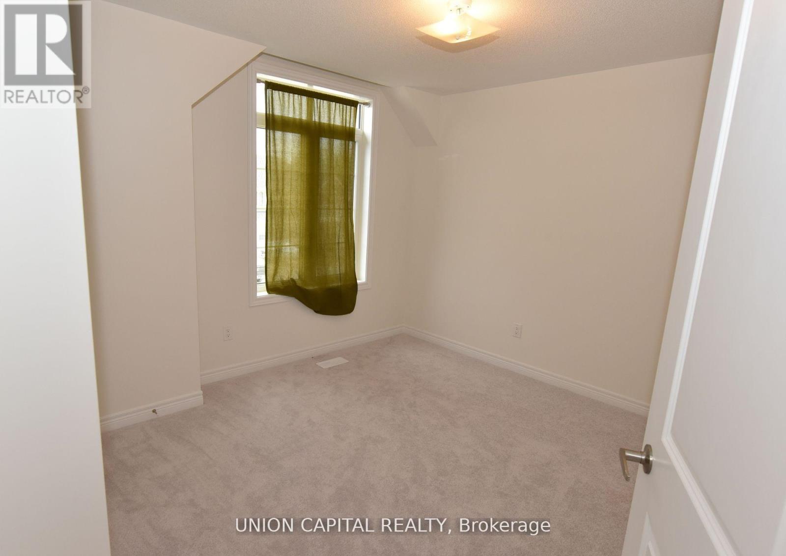 1378 Davis Loop N, Innisfil (Lefroy), Ontario  L0L 1W0 - Photo 11 - N13740192