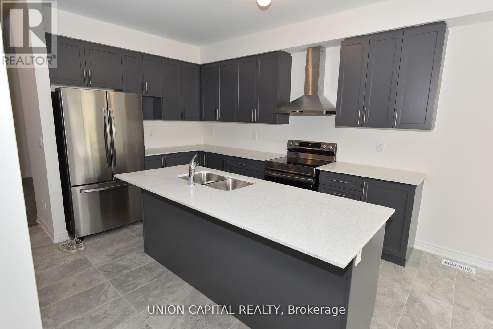 1378 Davis Loop N, Innisfil (Lefroy), Ontario  L0L 1W0 - Photo 15 - N13740192