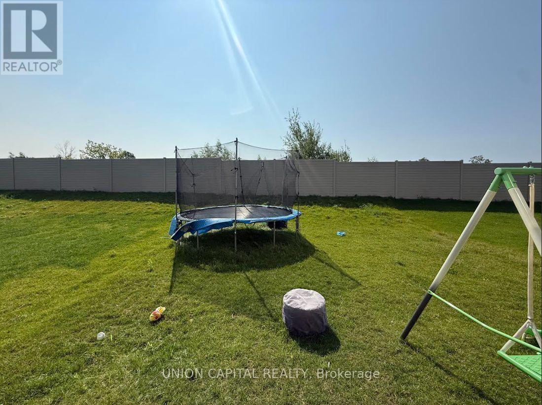 1378 Davis Loop N, Innisfil (Lefroy), Ontario  L0L 1W0 - Photo 26 - N13740192