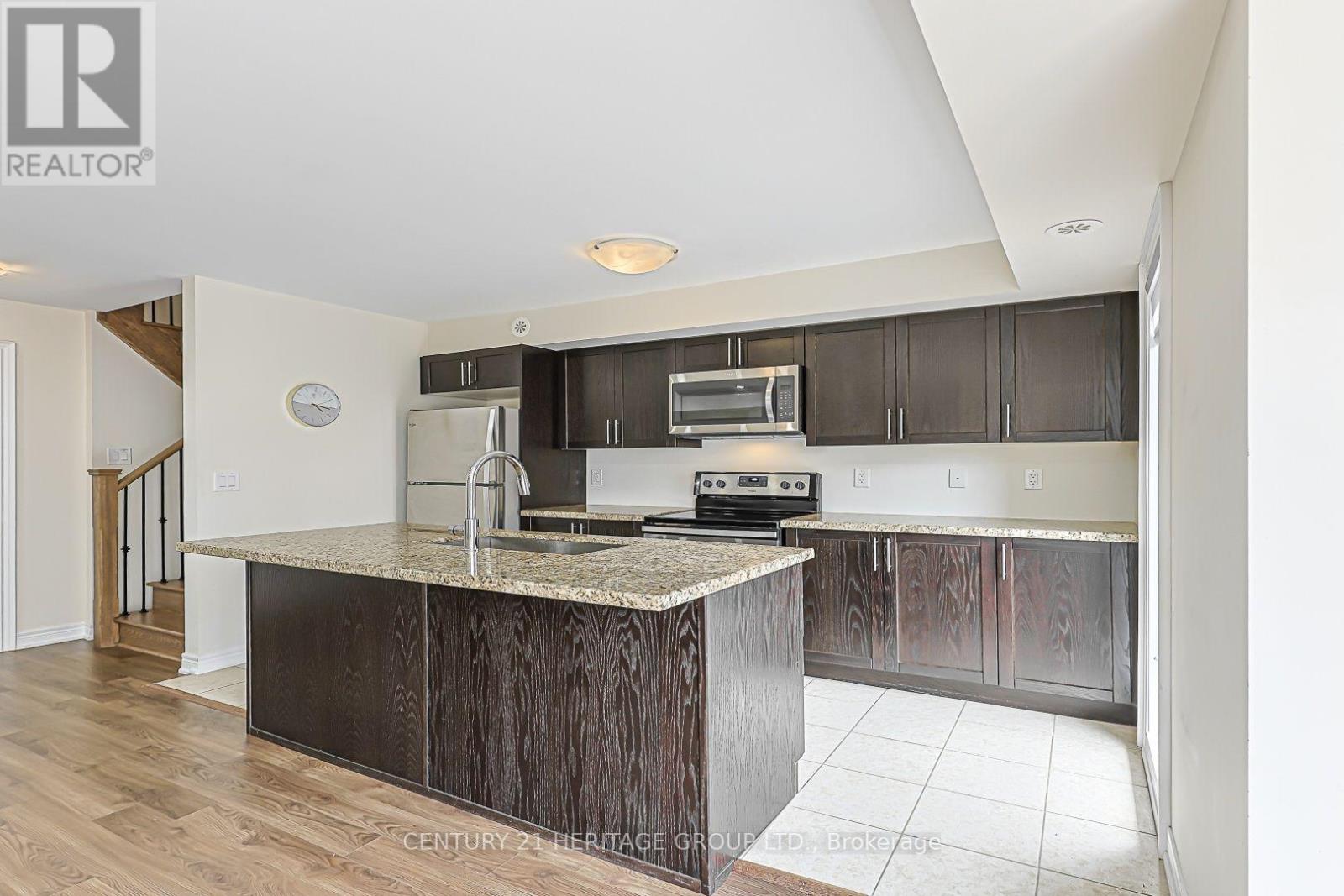 216 - 10 Dunshealth Way, Markham, Ontario  L6B 1N3 - Photo 3 - N13740224