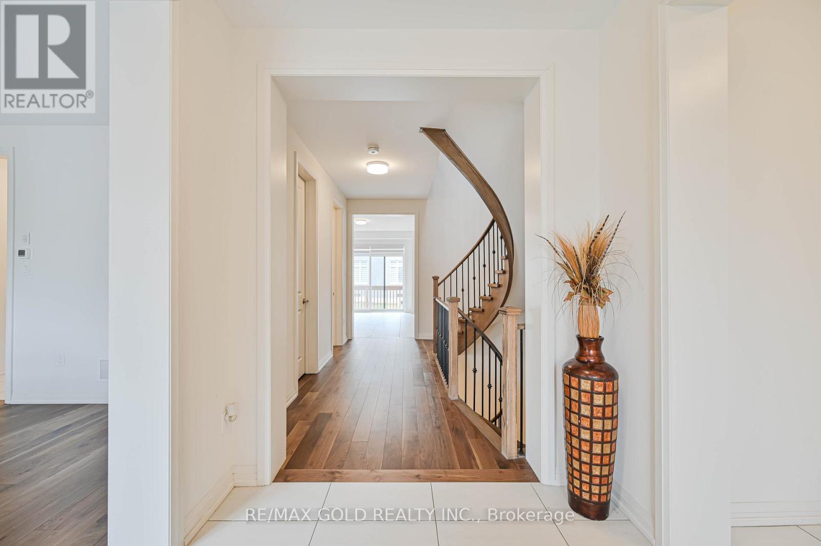 5 Elderberry Way, Adjala-Tosorontio (Colgan), Ontario  L0G 1W0 - Photo 5 - N13740250