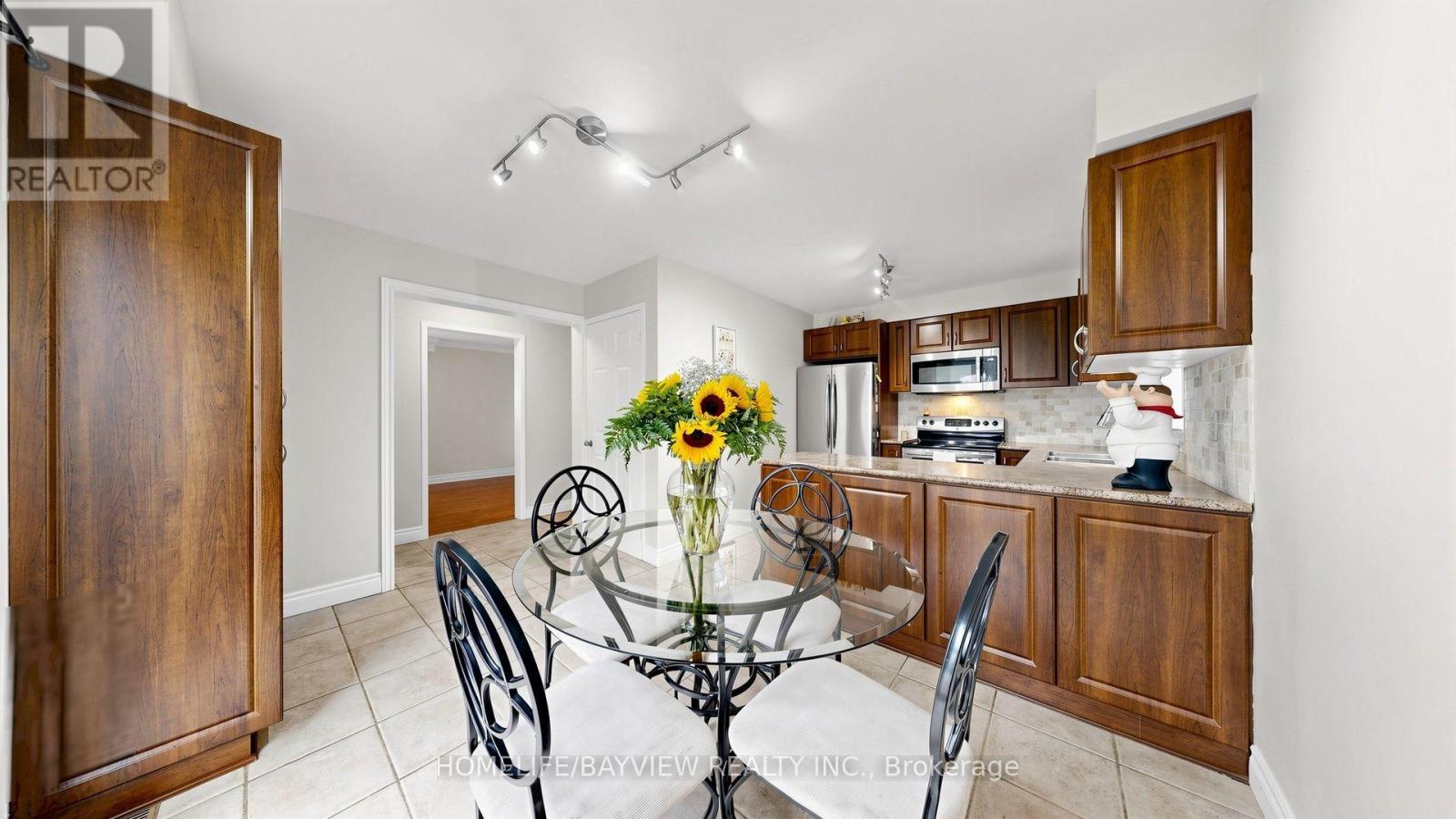 20 Doon Crescent, Georgina, Ontario  L4P 3P8 - Photo 23 - N13740258