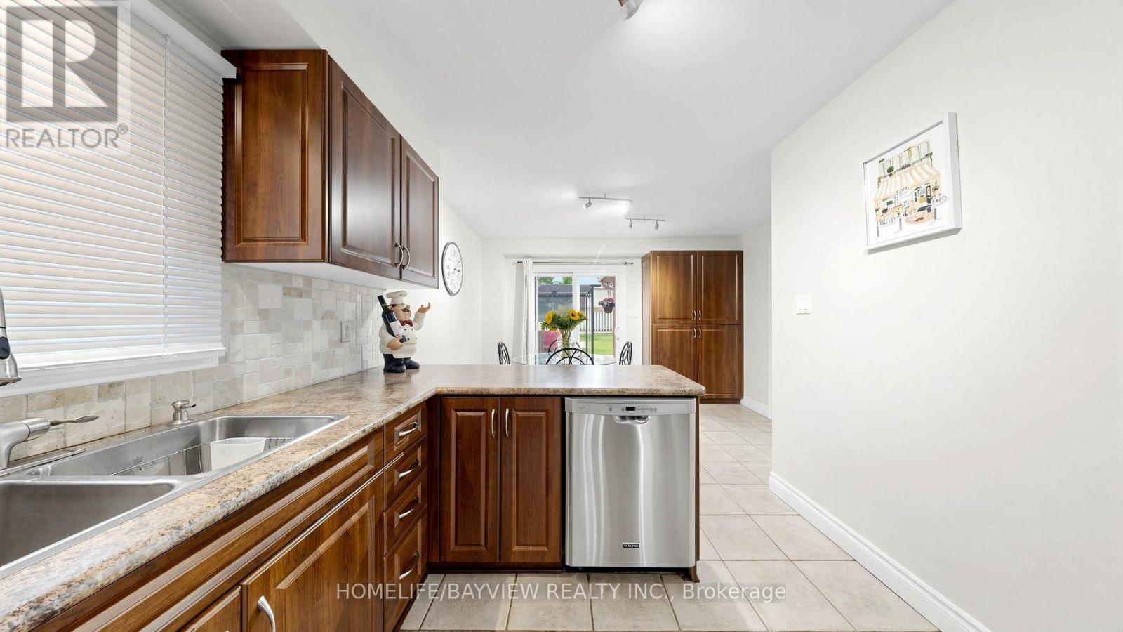 20 Doon Crescent, Georgina, Ontario  L4P 3P8 - Photo 27 - N13740258