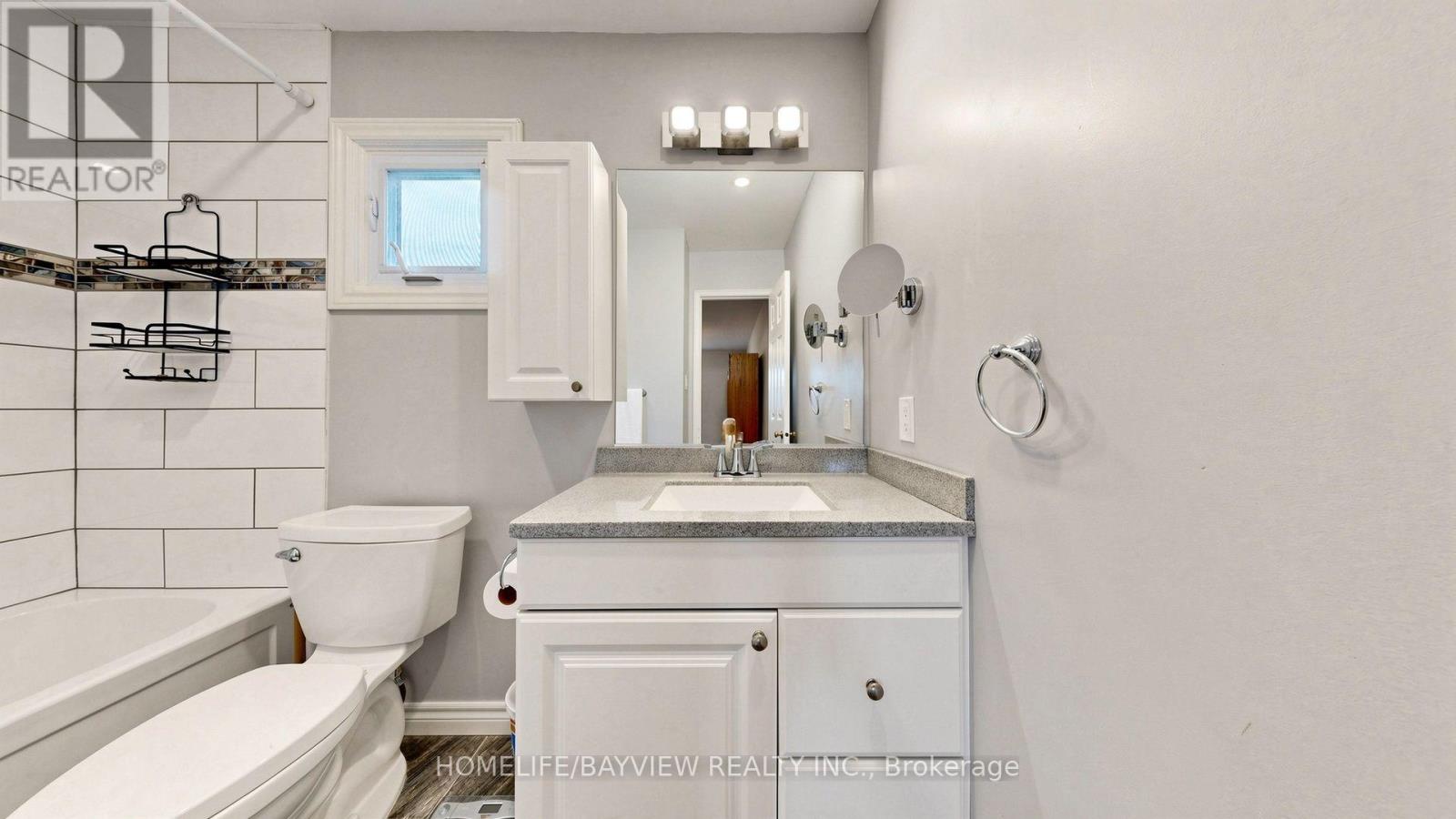 20 Doon Crescent, Georgina, Ontario  L4P 3P8 - Photo 34 - N13740258