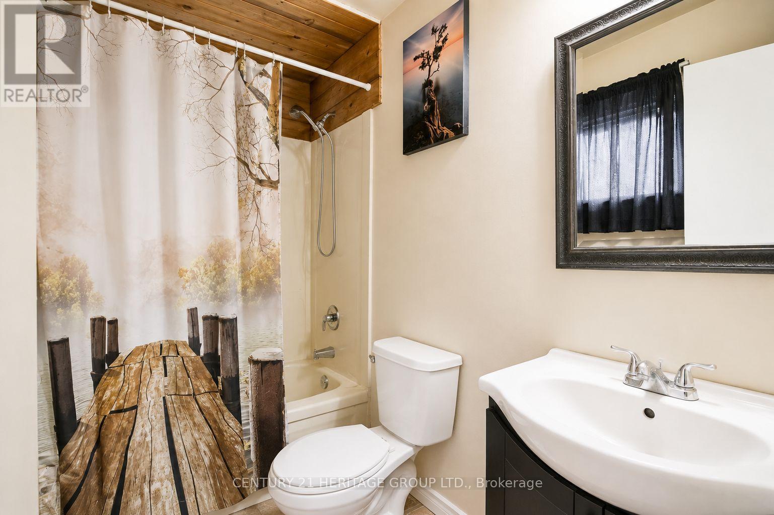 85 Chaucer Crescent, Barrie, Ontario  L4N 4T8 - Photo 8 - S13740148