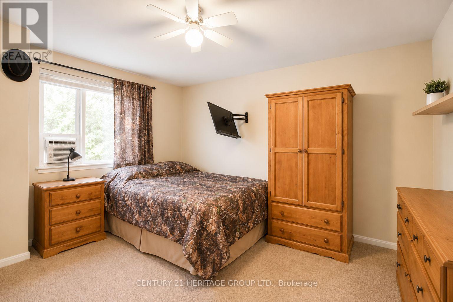 85 Chaucer Crescent, Barrie, Ontario  L4N 4T8 - Photo 9 - S13740148