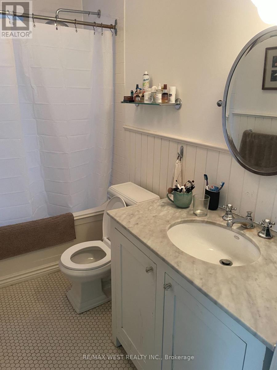 Main & Second - 58 Lynd Avenue, Toronto, Ontario  M6R 1T9 - Photo 28 - W13740120