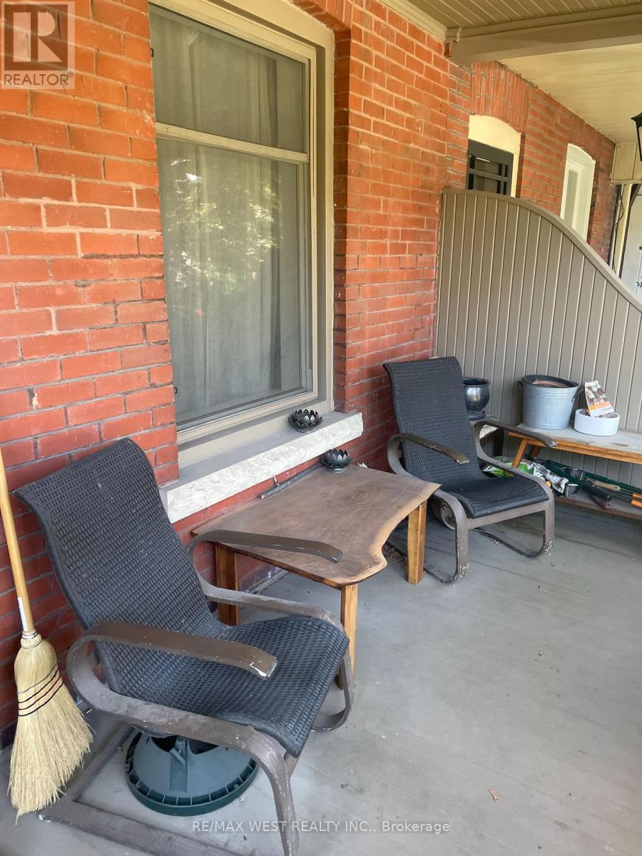 Main & Second - 58 Lynd Avenue, Toronto, Ontario  M6R 1T9 - Photo 3 - W13740120