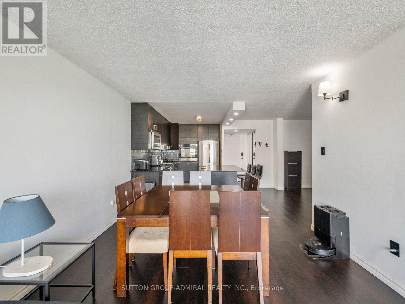 1811 - 10 Martha Eaton Way, Toronto, Ontario  M6M 5B3 - Photo 12 - W13740126