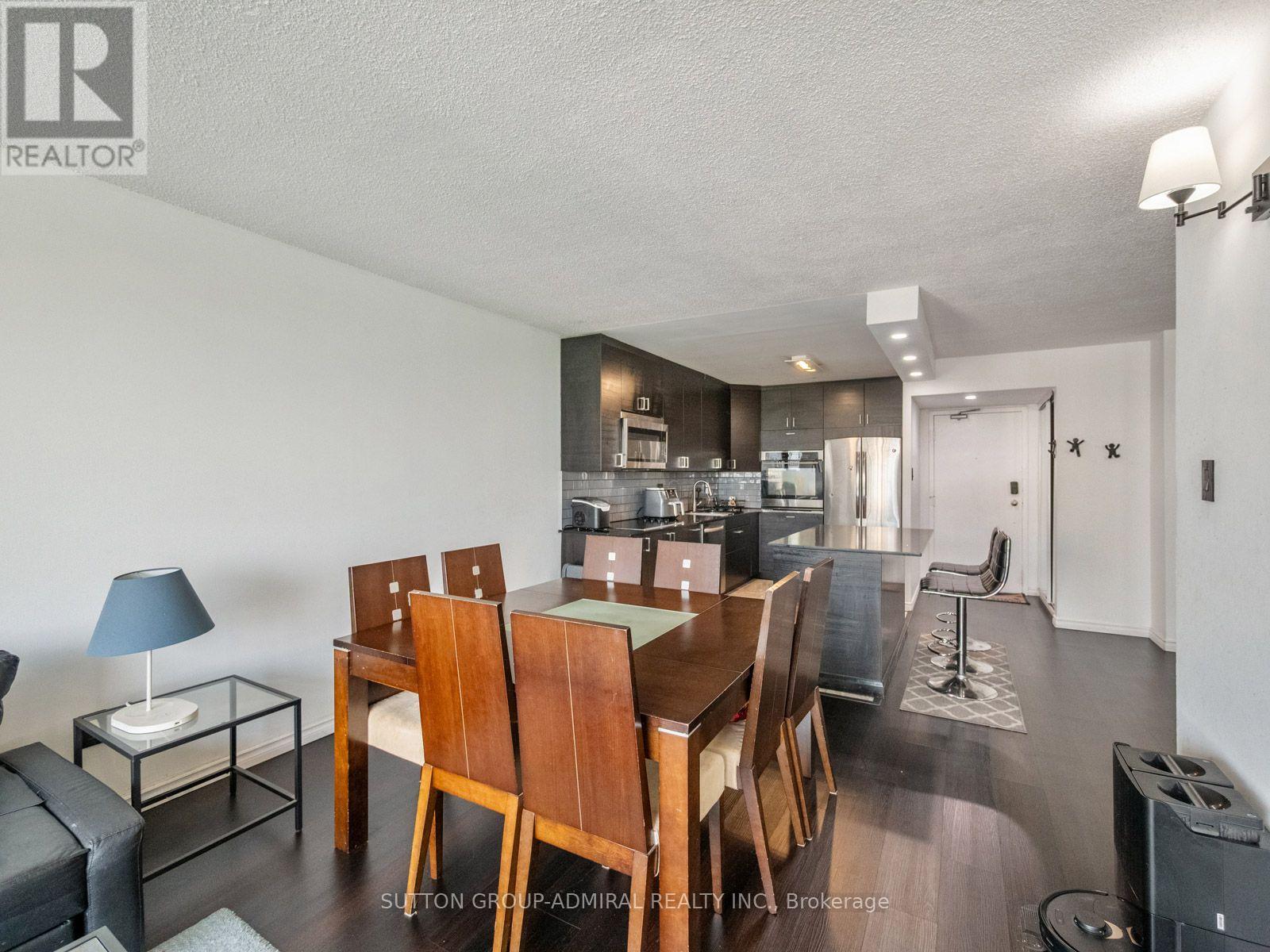 1811 - 10 Martha Eaton Way, Toronto, Ontario  M6M 5B3 - Photo 13 - W13740126