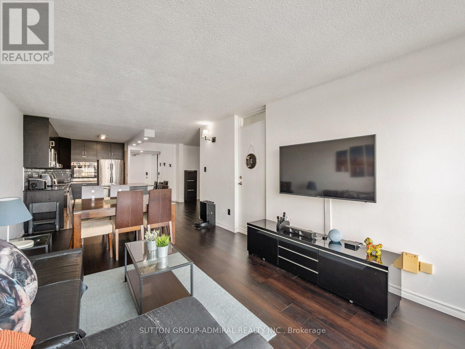1811 - 10 Martha Eaton Way, Toronto, Ontario  M6M 5B3 - Photo 18 - W13740126
